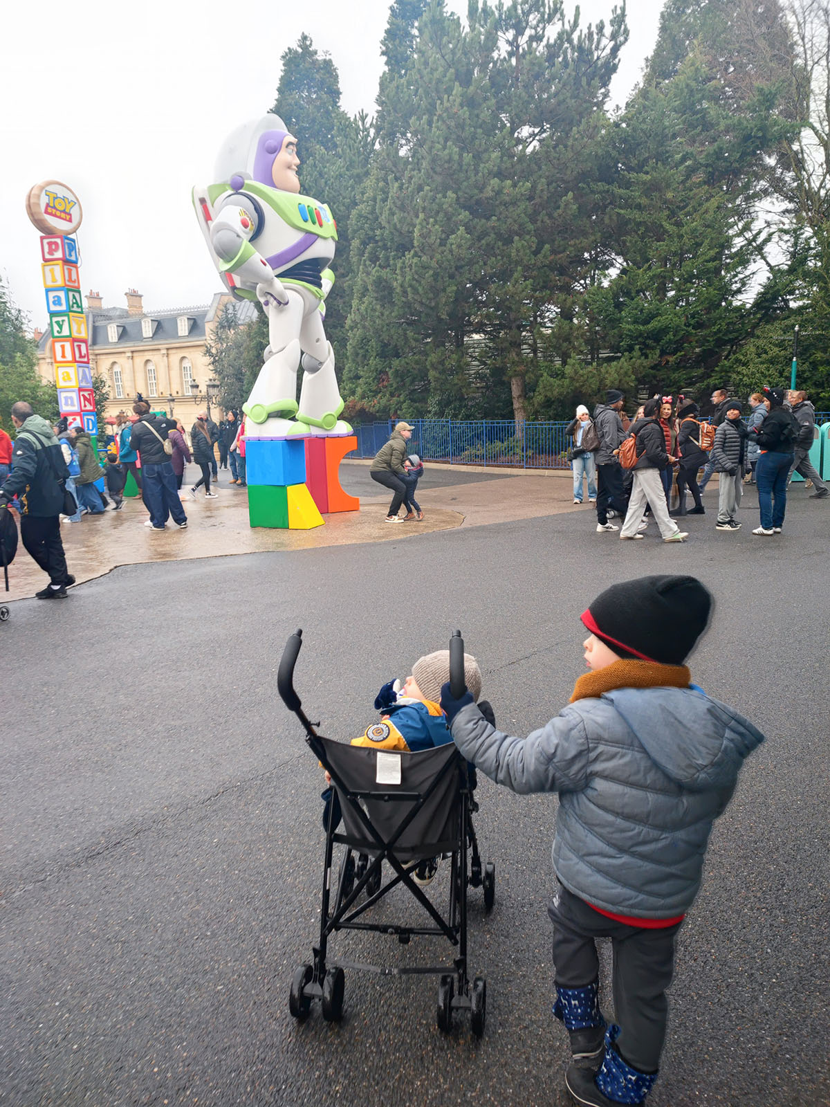 Une sortie chez Disney avec les enfants - SarahPoppins - Assistante maternelle à Bailly-Romainvilliers