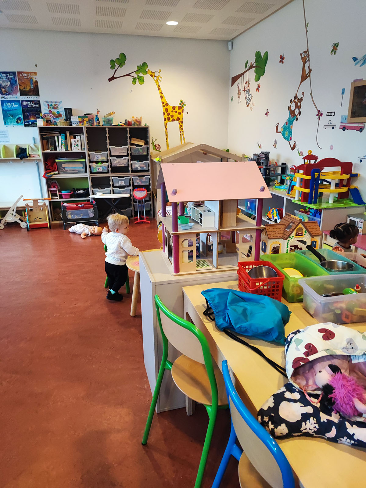 Ludotheque-Vallee-des-jeux-Assistante-Maternelle-SarahPoppins-Bailly-Romainvilliers